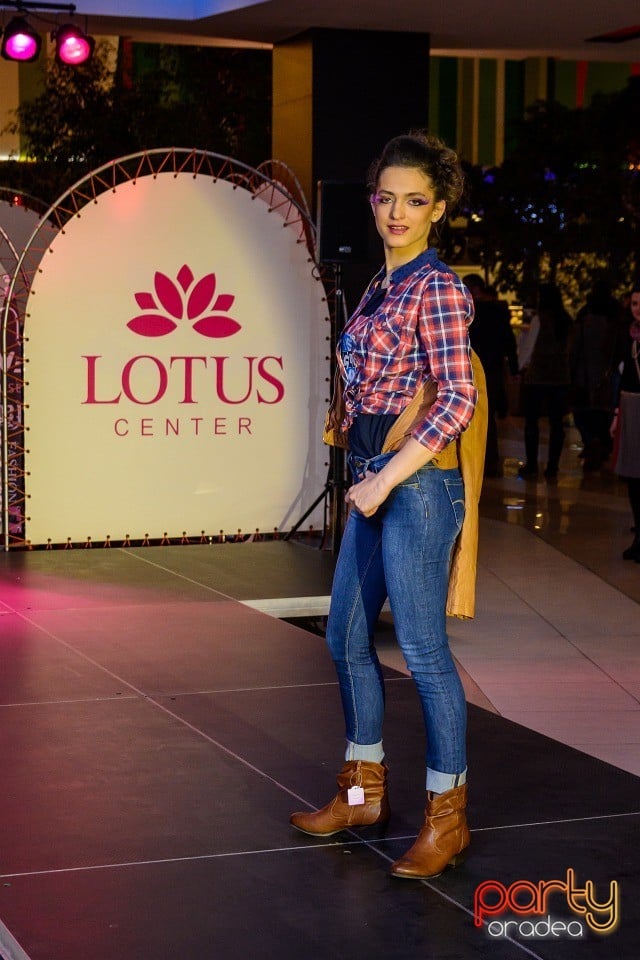 Lotus Fashion Weekend, Lotus Center