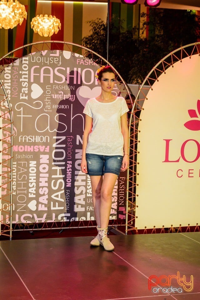 Lotus Fashion Weekend, Lotus Center