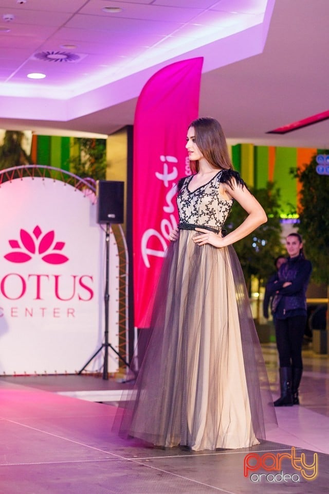 Lotus Fashion Weekend, Lotus Center