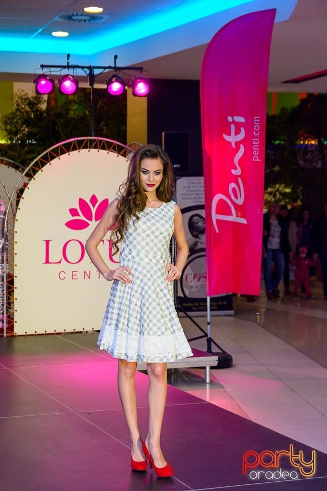 Lotus Fashion Weekend, Lotus Center