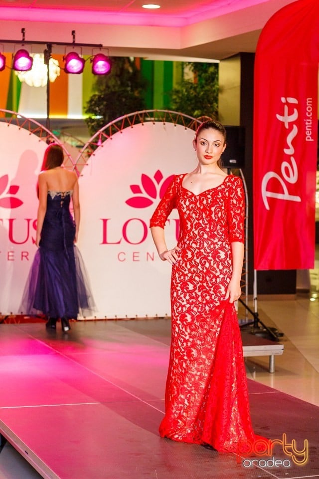 Lotus Fashion Weekend, Lotus Center