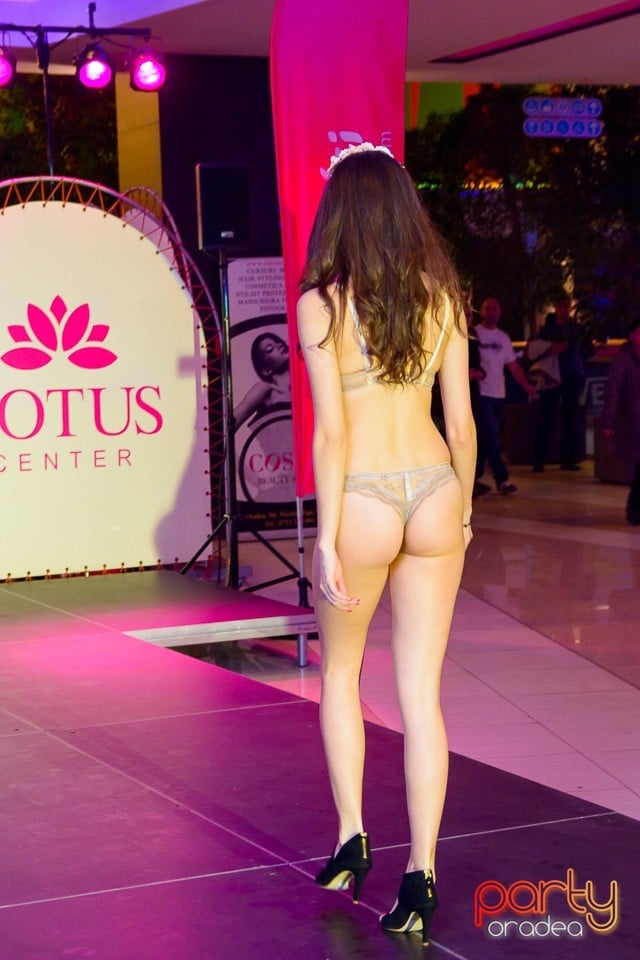 Lotus Fashion Weekend, Lotus Center