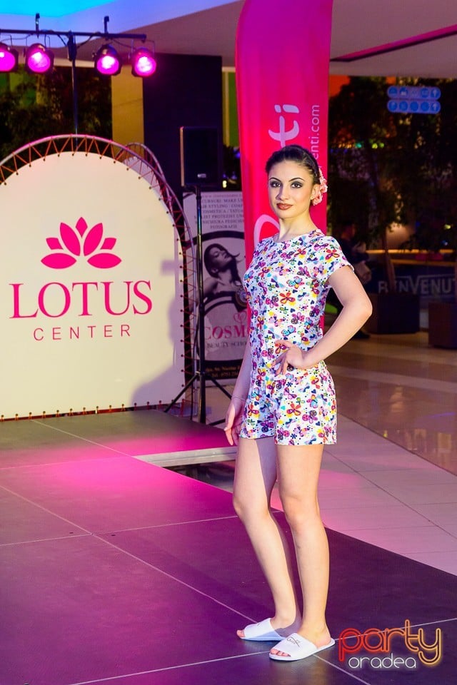 Lotus Fashion Weekend, Lotus Center