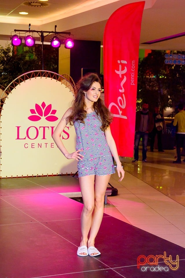 Lotus Fashion Weekend, Lotus Center