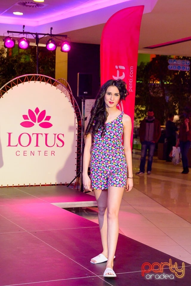 Lotus Fashion Weekend, Lotus Center