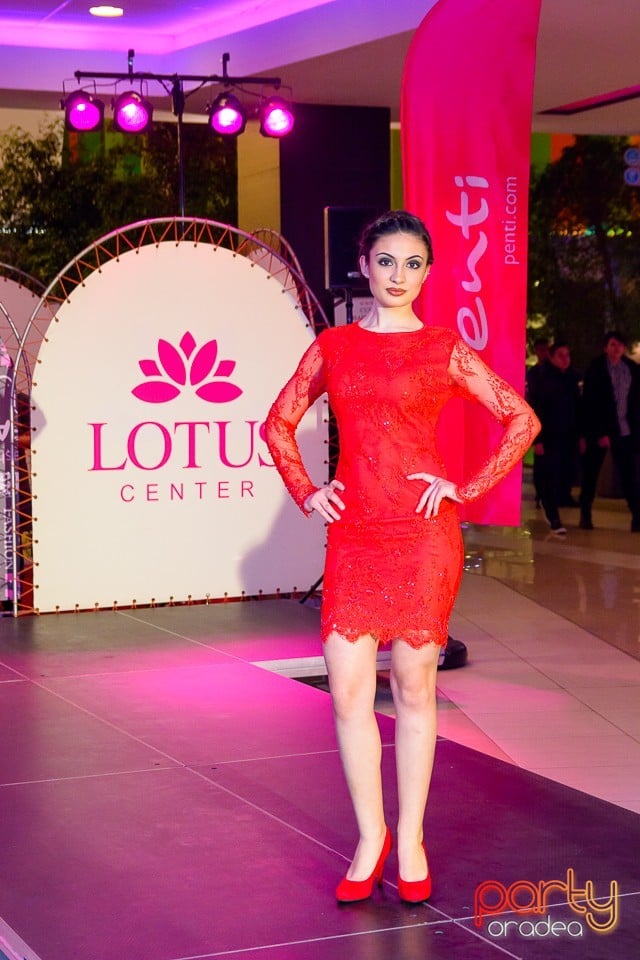 Lotus Fashion Weekend, Lotus Center