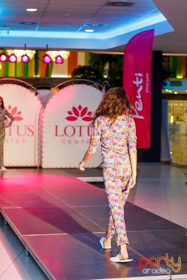 Lotus Fashion Weekend, Lotus Center