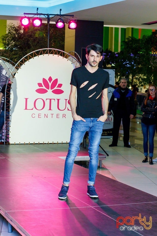 Lotus Fashion Weekend, Lotus Center