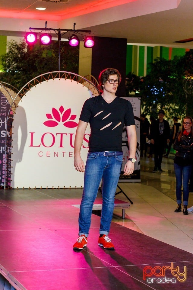 Lotus Fashion Weekend, Lotus Center