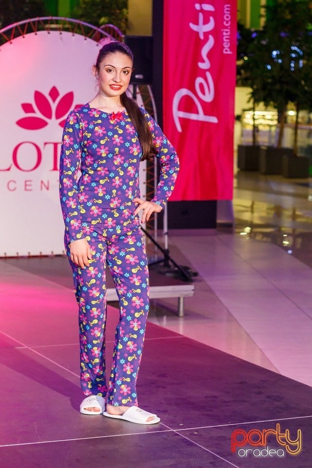 Lotus Fashion Weekend, Lotus Center