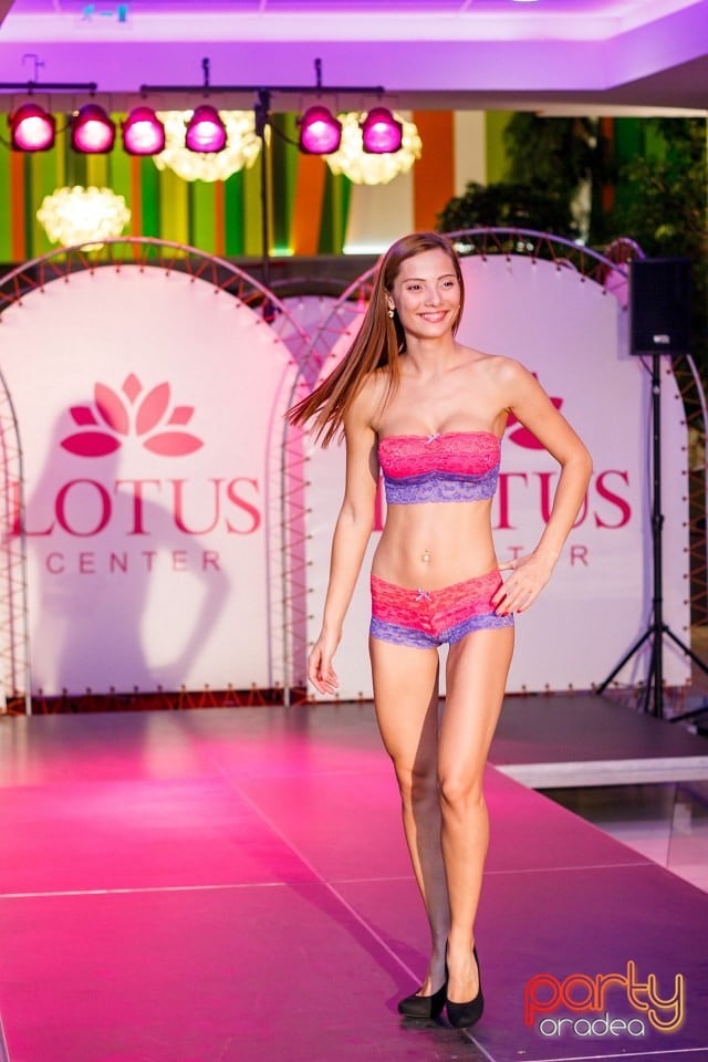 Lotus Fashion Weekend, Lotus Center