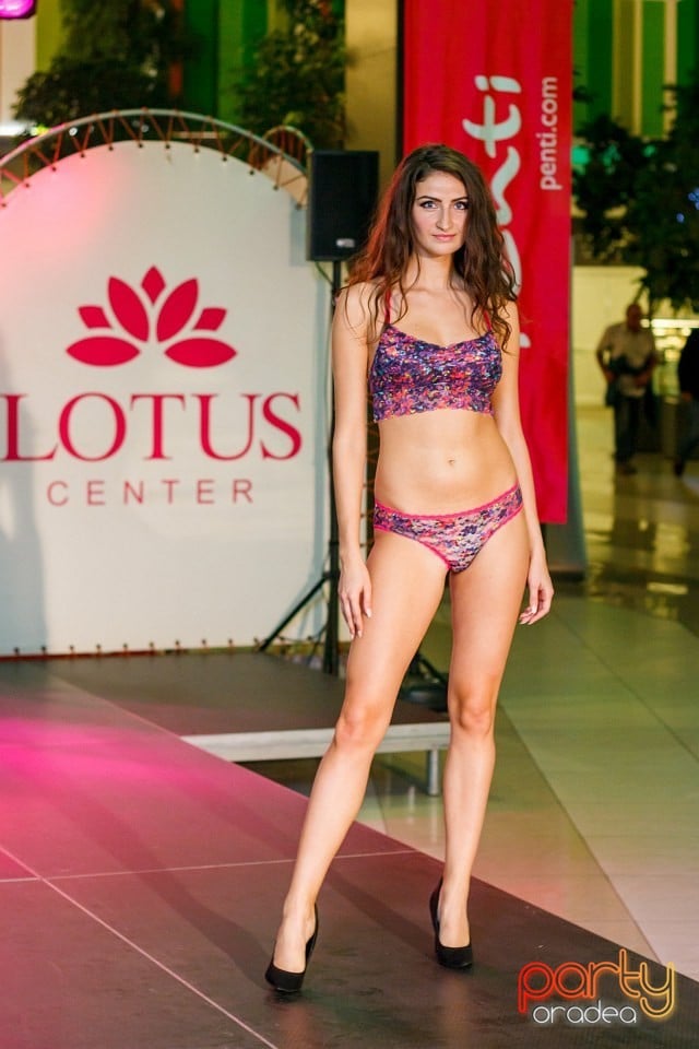 Lotus Fashion Weekend, Lotus Center