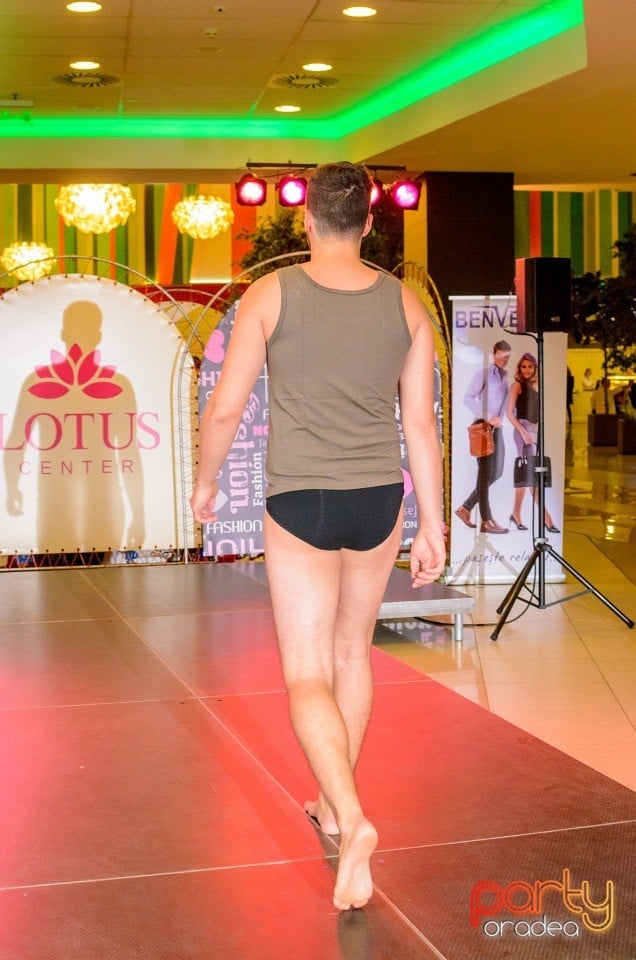 Lotus Fashion Weekend, Lotus Center
