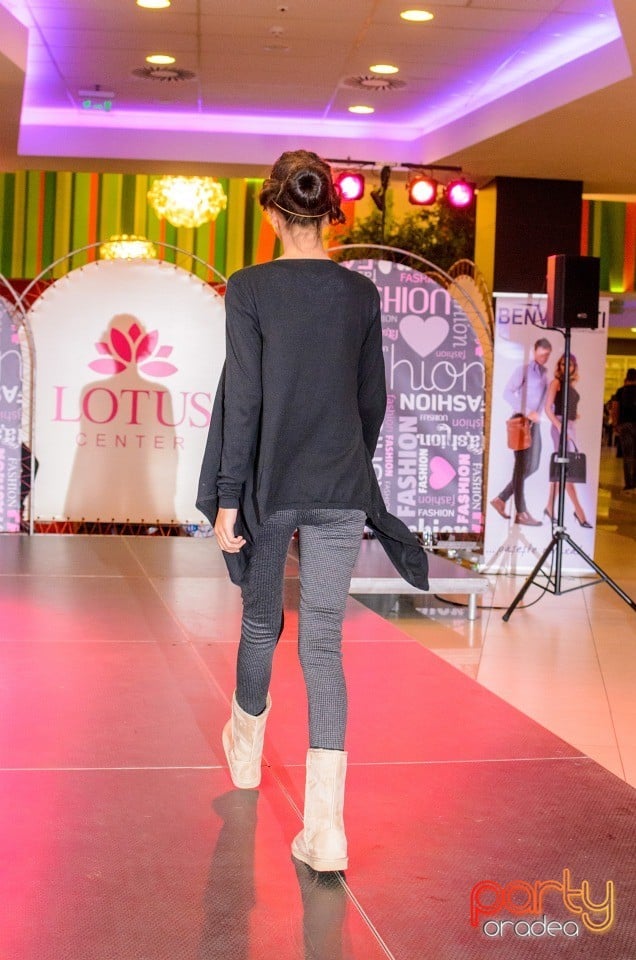 Lotus Fashion Weekend, Lotus Center