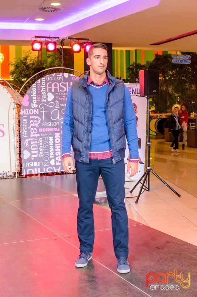Lotus Fashion Weekend, Lotus Center