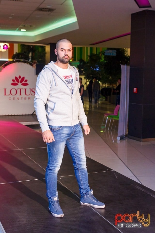 Lotus Fashion Weekend, Lotus Center