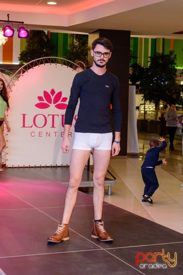 Lotus Fashion Weekend, Lotus Center