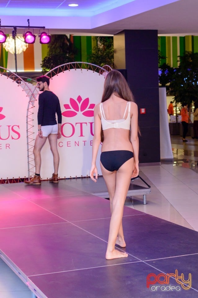 Lotus Fashion Weekend, Lotus Center