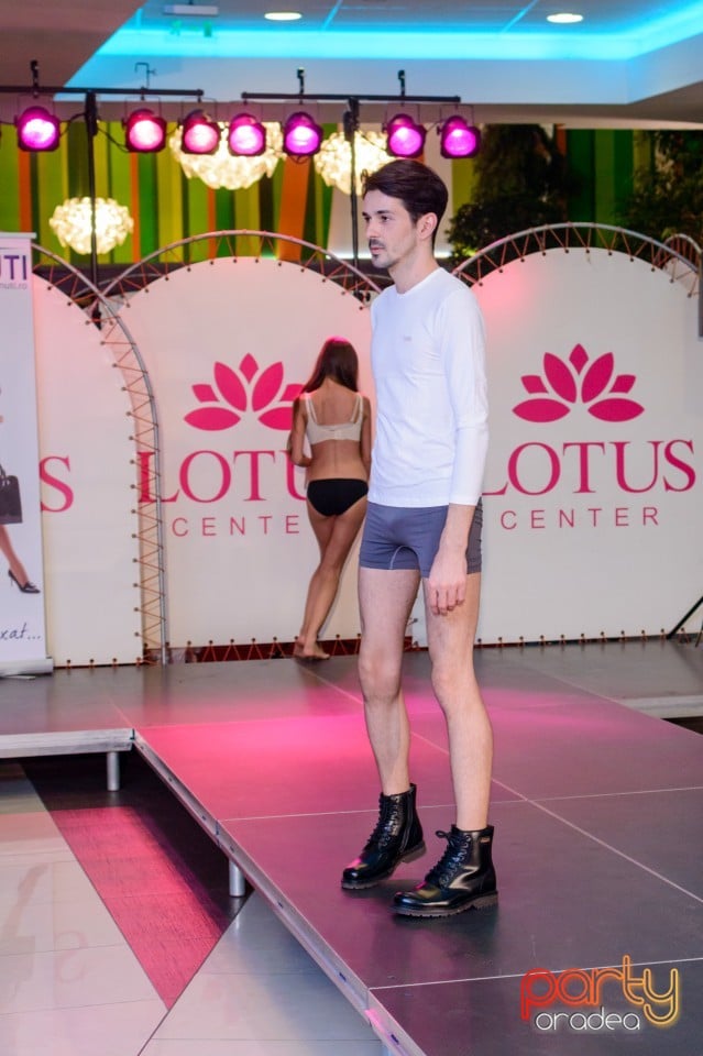 Lotus Fashion Weekend, Lotus Center