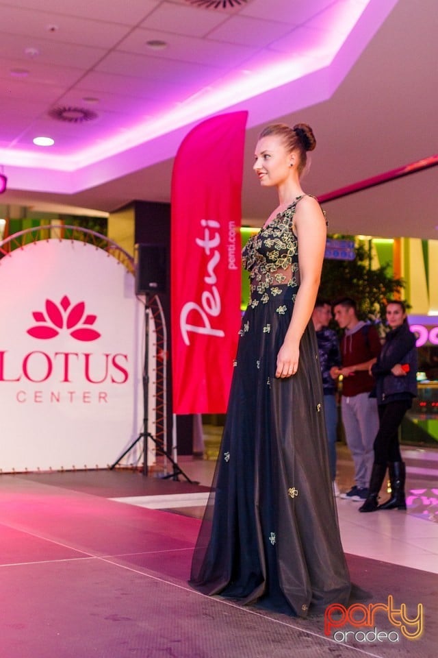 Lotus Fashion Weekend, Lotus Center