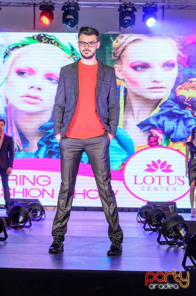 Lotus Spring Fashion Show, Lotus Center