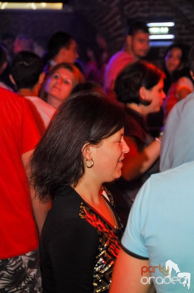 Love the Summer: Beach Party, 