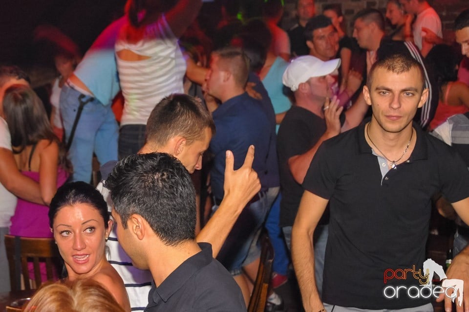 Love the Summer: Beach Party, 