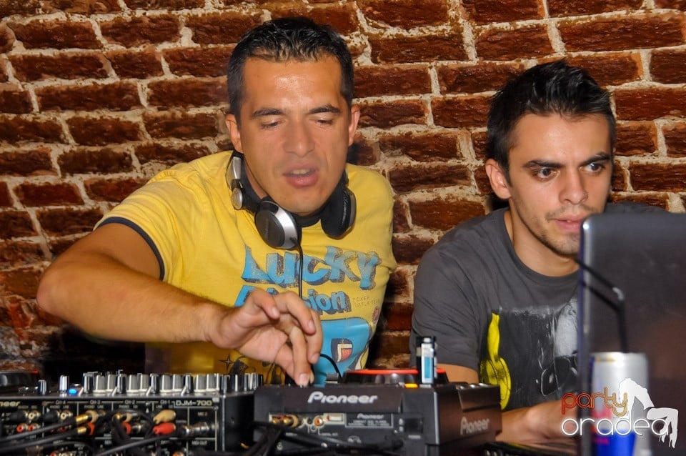 Love the Summer: Beach Party, 