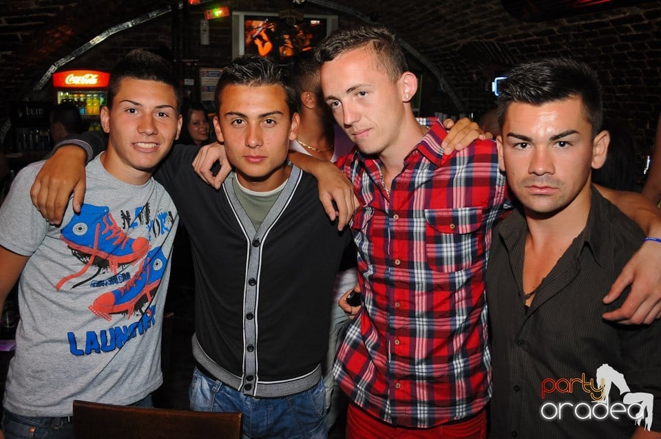 Love the Summer: Beach Party, 