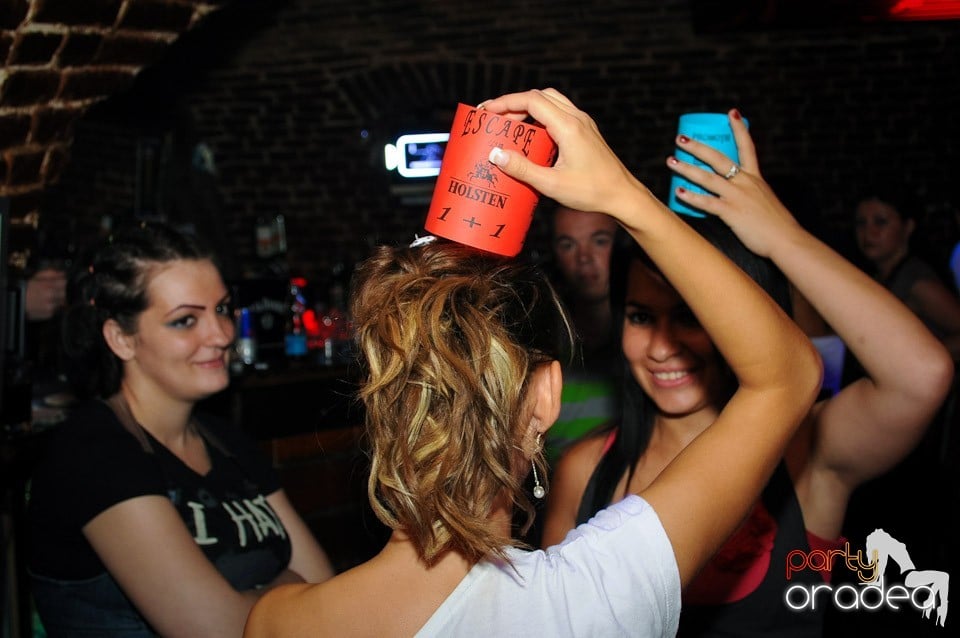 Love the Summer: Beach Party, 