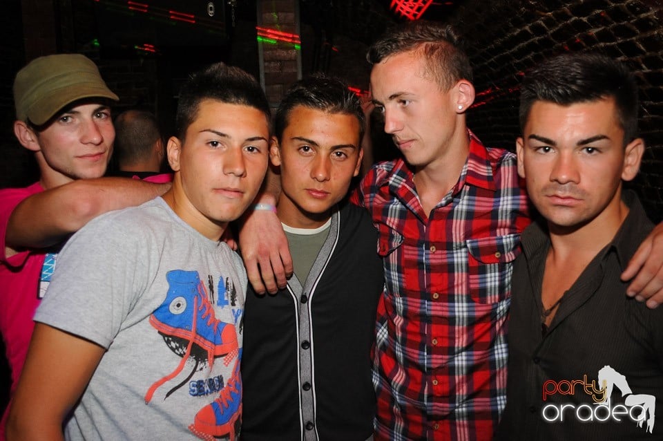 Love the Summer: Beach Party, 