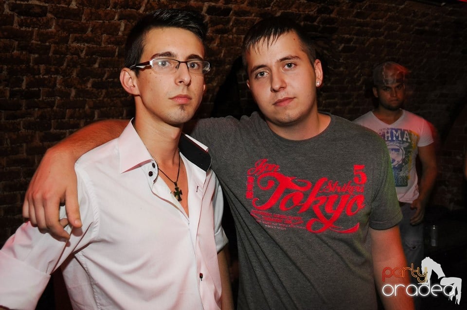 Love the Summer: Beach Party, 