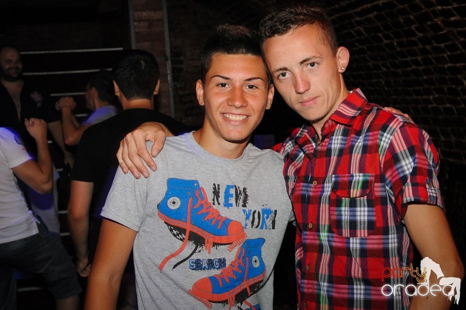 Love the Summer: Beach Party, 