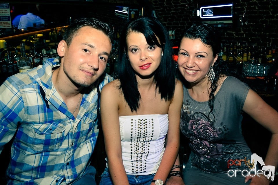 Love the Summer: Beach Party, 