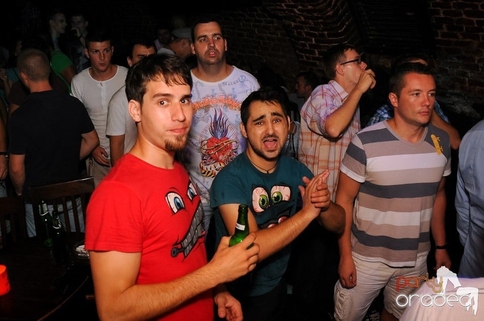 Love the Summer: Hot Promo Night, 