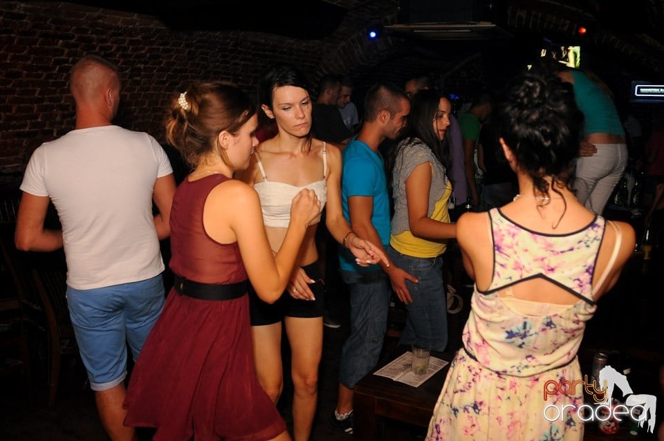 Love the Summer: Hot Promo Night, 