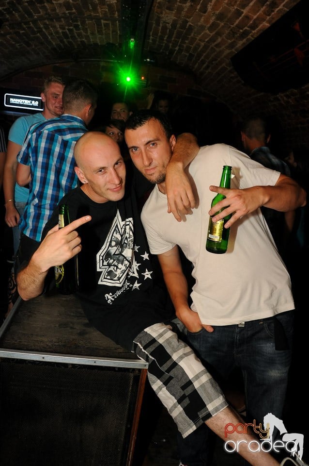 Love the Summer: Hot Promo Night, 