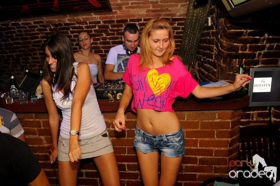 Love the Summer: Hot Promo Night, 