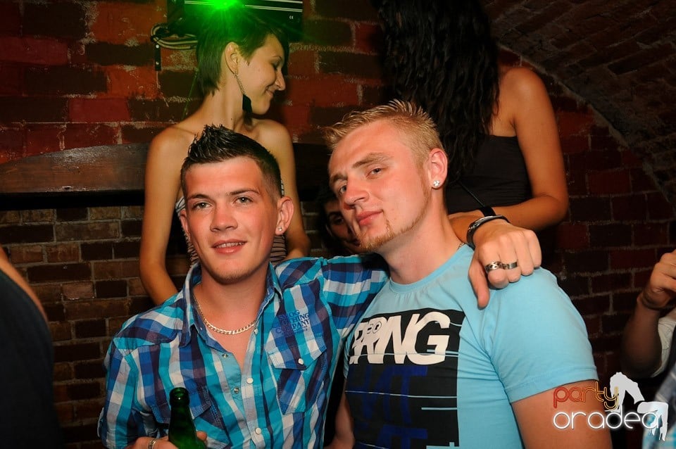 Love the Summer: Hot Promo Night, 