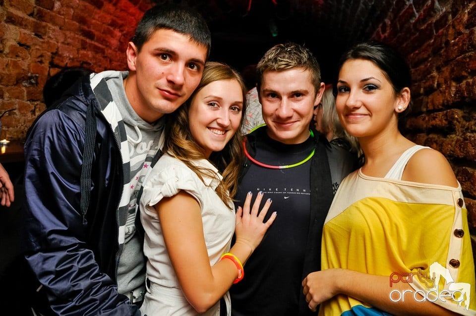 Made in Romania Party în Escape,
