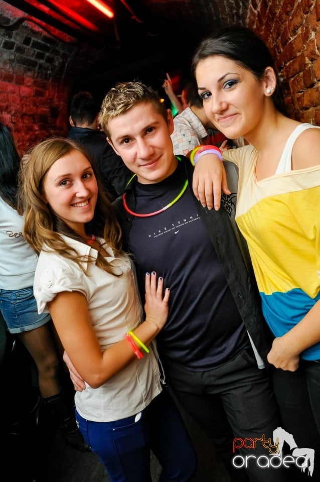 Made in Romania Party în Escape,