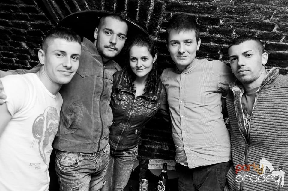Made in Romania Party în Escape,