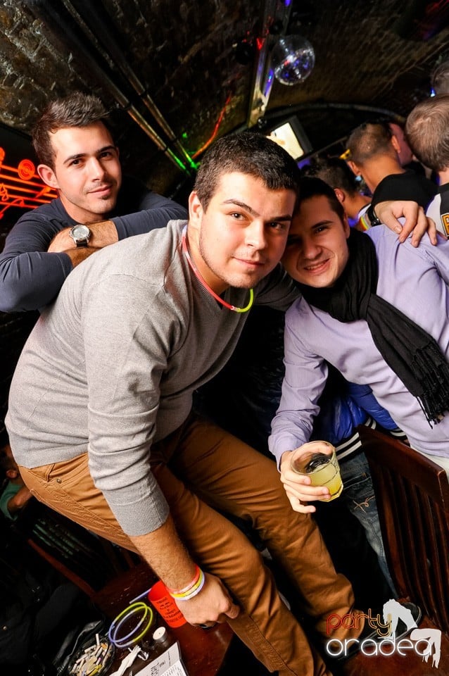 Made in Romania Party în Escape,