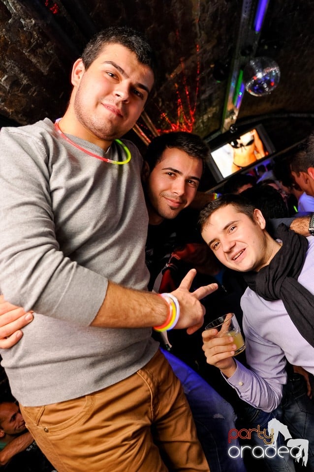 Made in Romania Party în Escape,