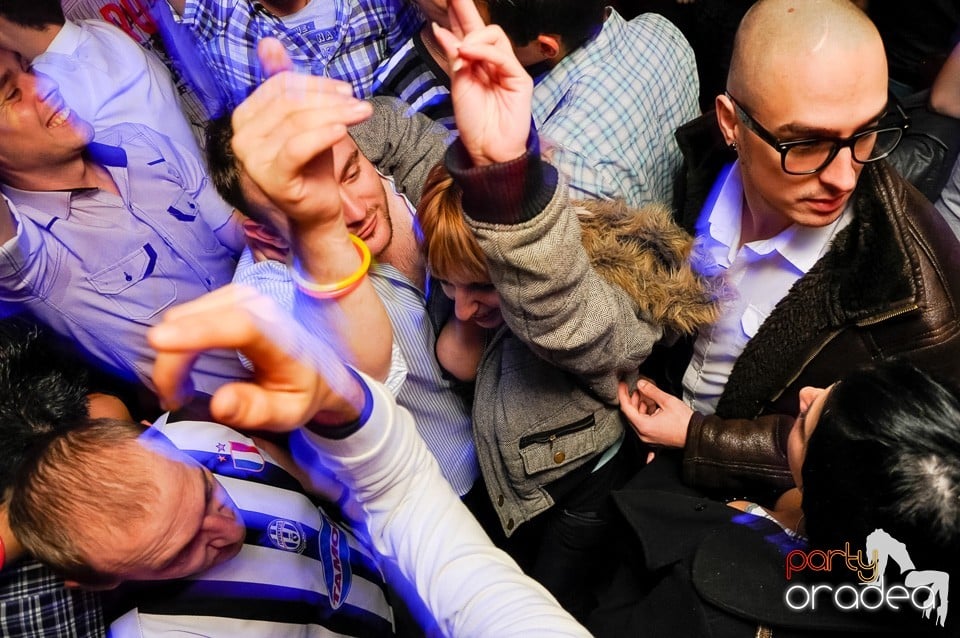 Made in Romania Party în Escape,