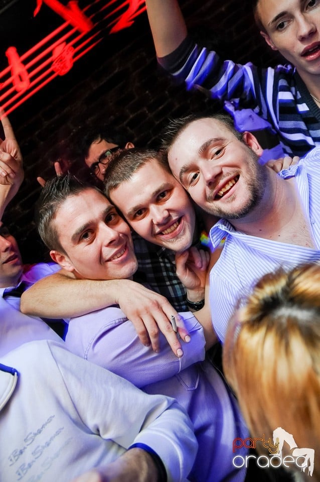 Made in Romania Party în Escape,