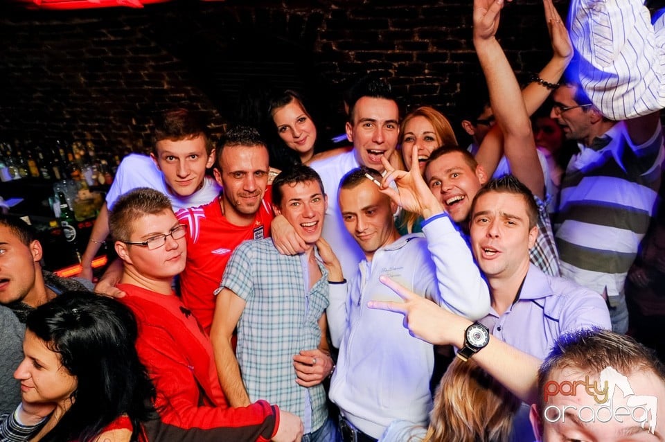 Made in Romania Party în Escape,