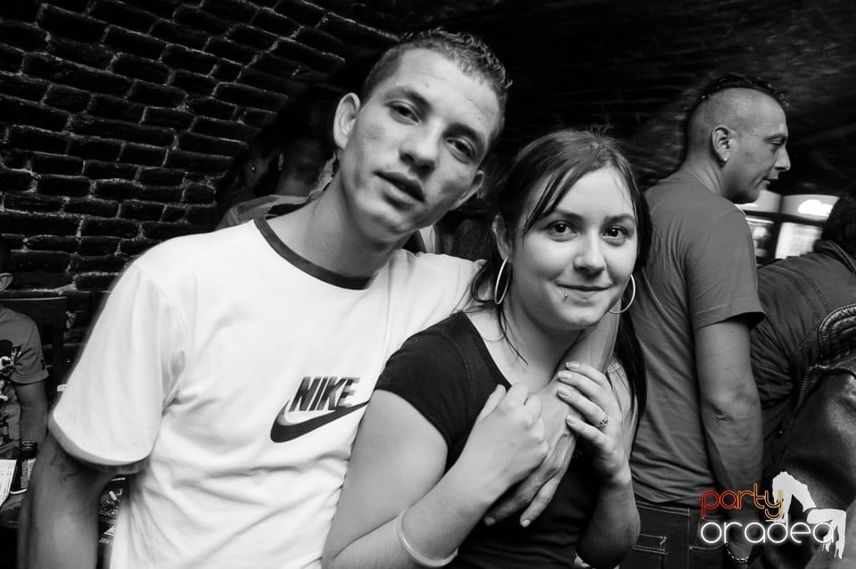 Made in Romania Party în Escape,