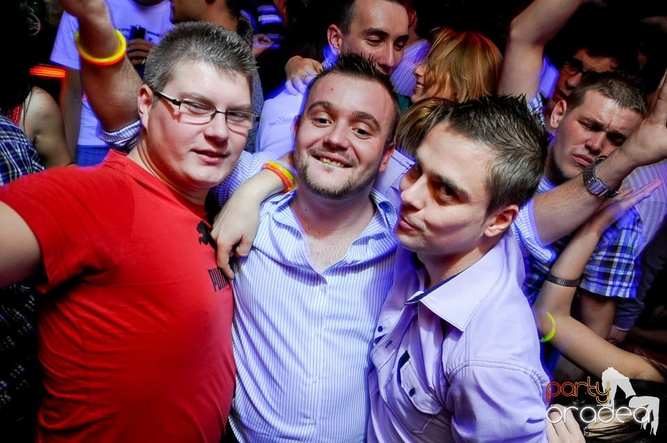 Made in Romania Party în Escape,