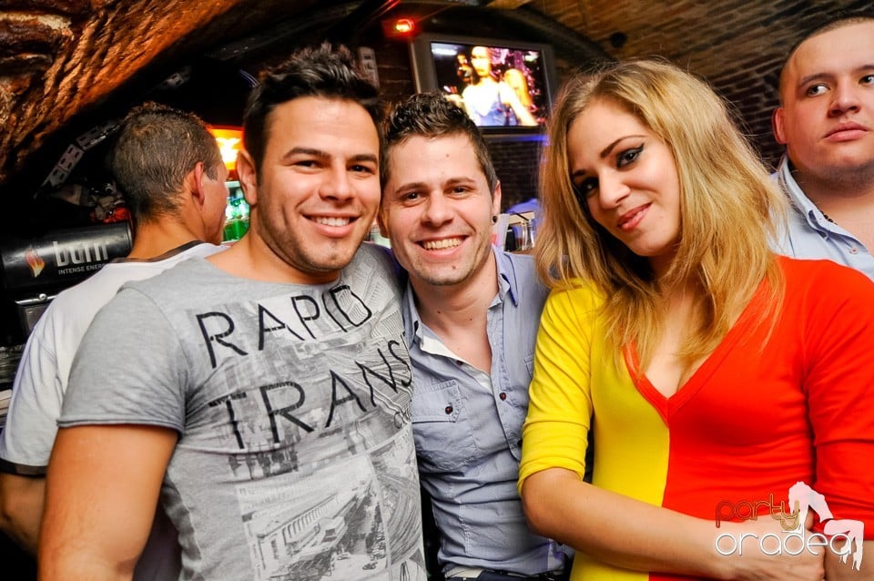 Made in Romania Party în Escape,